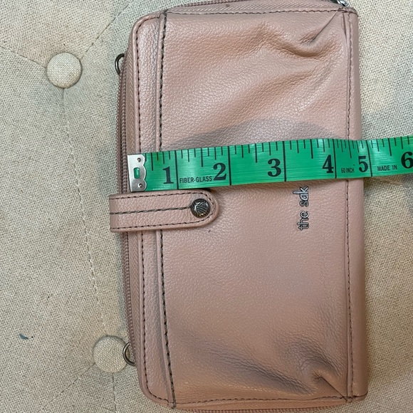 The Sak Blush Pink leather wallet - Picture 2 of 14